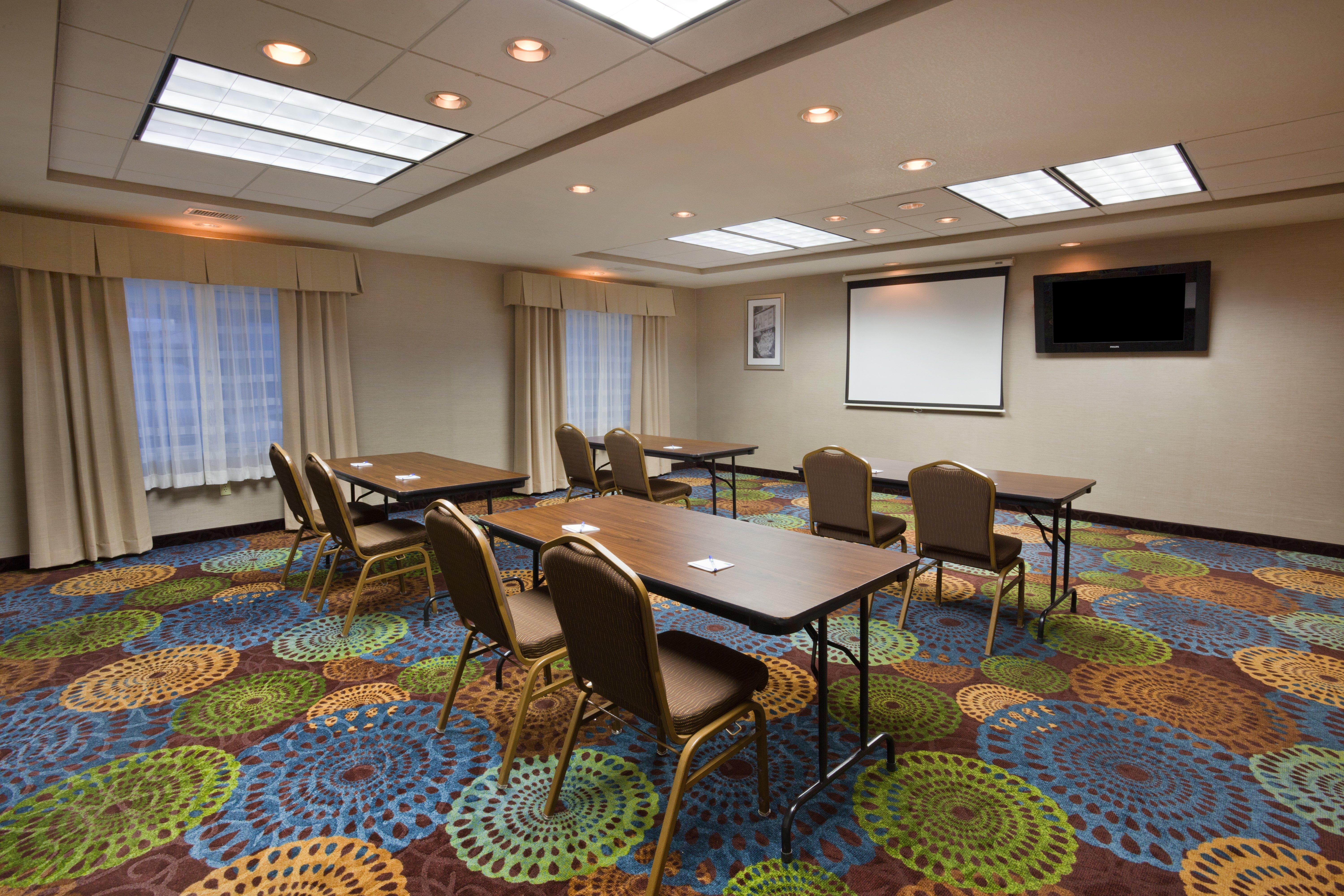 Holiday Inn Express & Suites Aberdeen By Ihg Εξωτερικό φωτογραφία