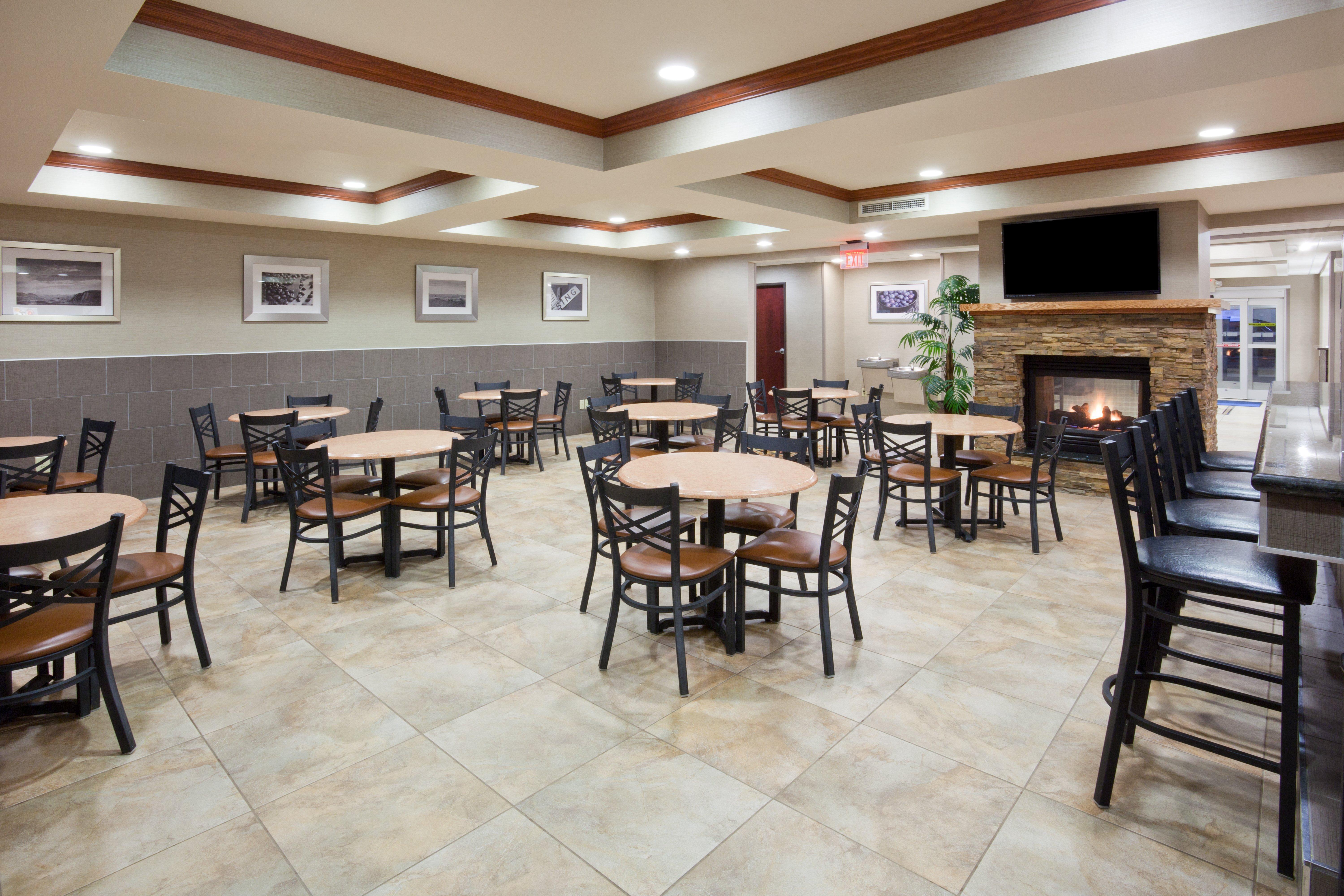 Holiday Inn Express & Suites Aberdeen By Ihg Εξωτερικό φωτογραφία