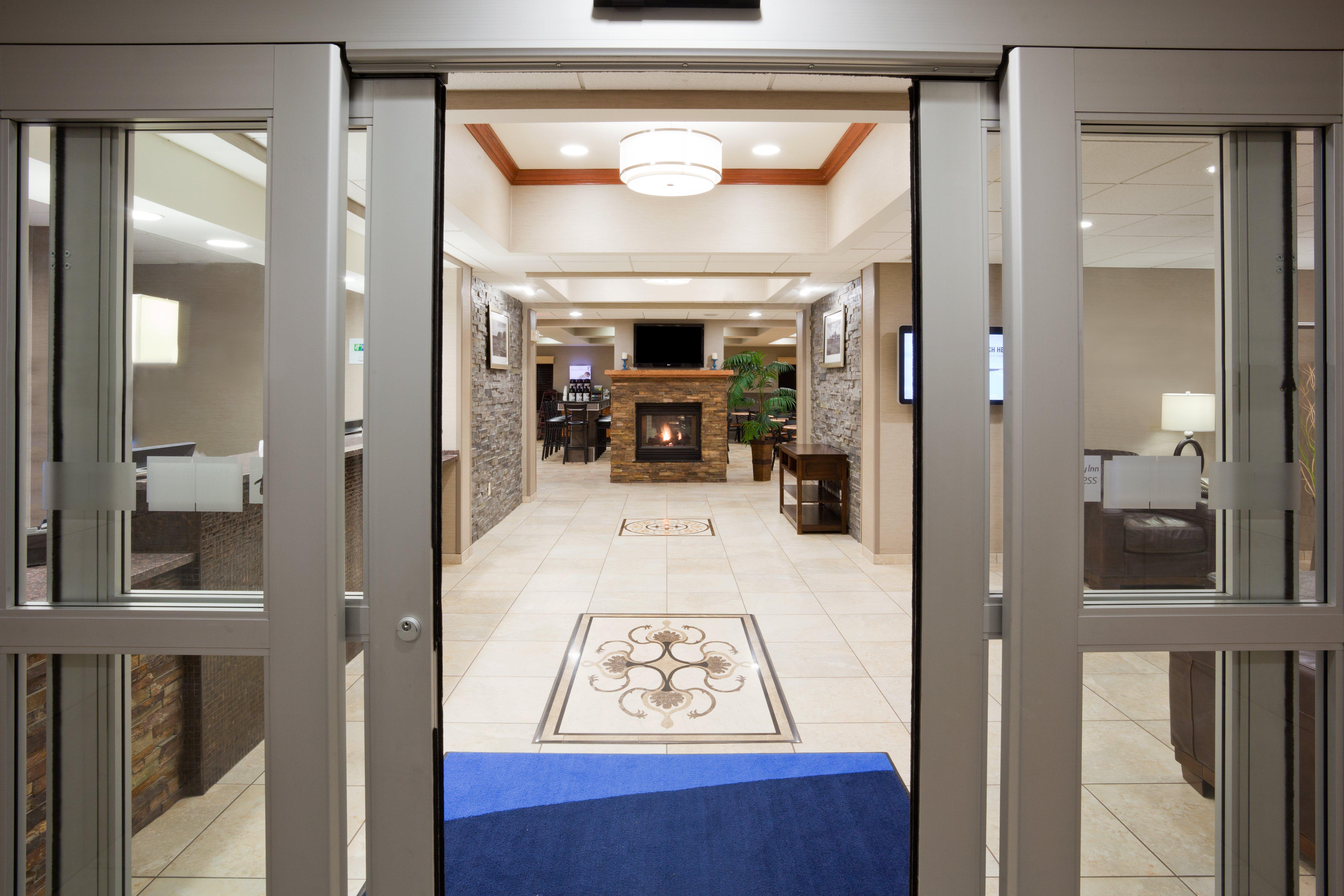 Holiday Inn Express & Suites Aberdeen By Ihg Εξωτερικό φωτογραφία
