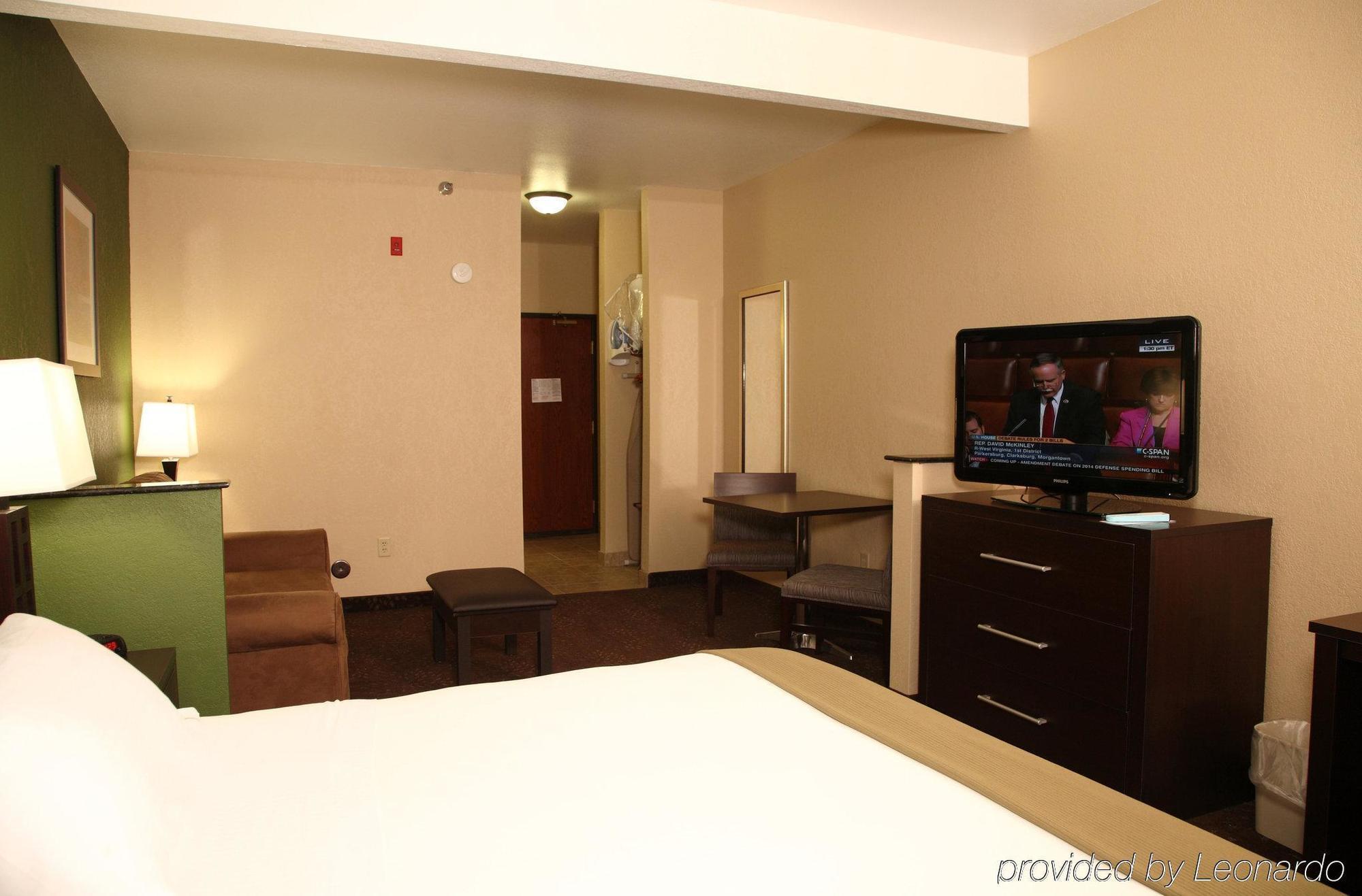 Holiday Inn Express & Suites Aberdeen By Ihg Εξωτερικό φωτογραφία